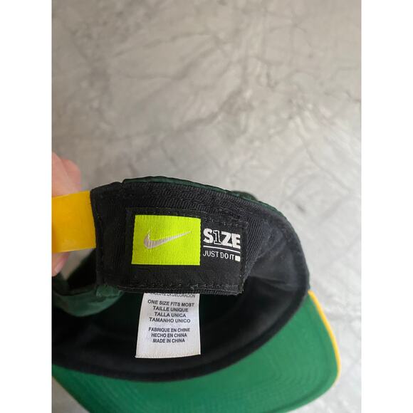 Green Bay Packers Retro Logo Nike 1 Size Snapback Hat - Picture 7 of 8